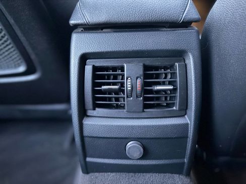 Used 2014 BMW 335i Sedan w/ Technology Package image 17