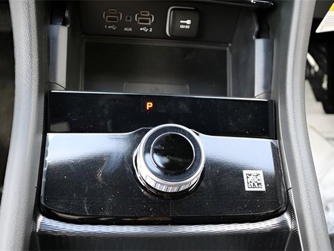 New 2025 Jeep Grand Cherokee Laredo X w/ Luxury Tech Group I image 22