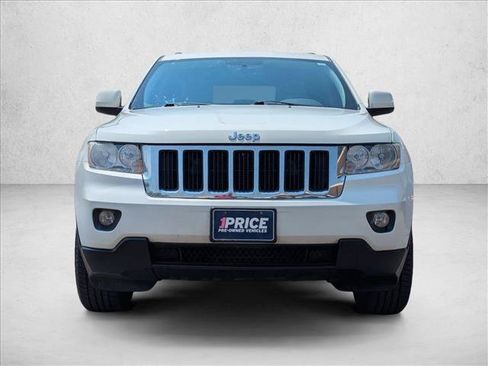 Used 2012 Jeep Grand Cherokee Laredo w/ Laredo E Group AWD/4WD image 2