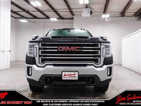 Used 2023 GMC Sierra 2500 SLT w/ SLT Convenience Package image 2