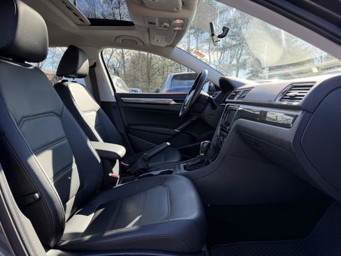 Used 2017 Volkswagen Passat 1.8T SE image 15