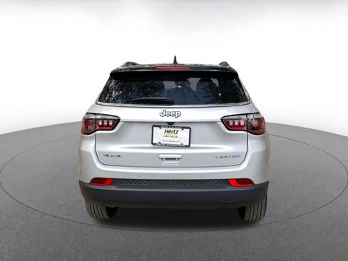 Used 2025 Jeep Compass Limited image 6