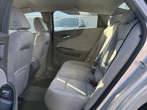 Used 2020 Chevrolet Malibu LS image 16
