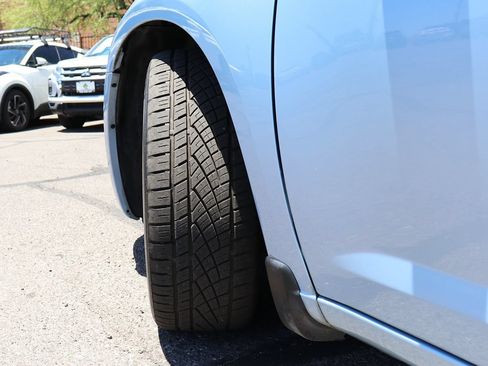 Used 2013 Chrysler 200 Limited FWD image 6