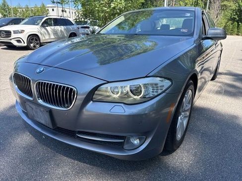 Used 2013 BMW 528i Sedan RWD image 1