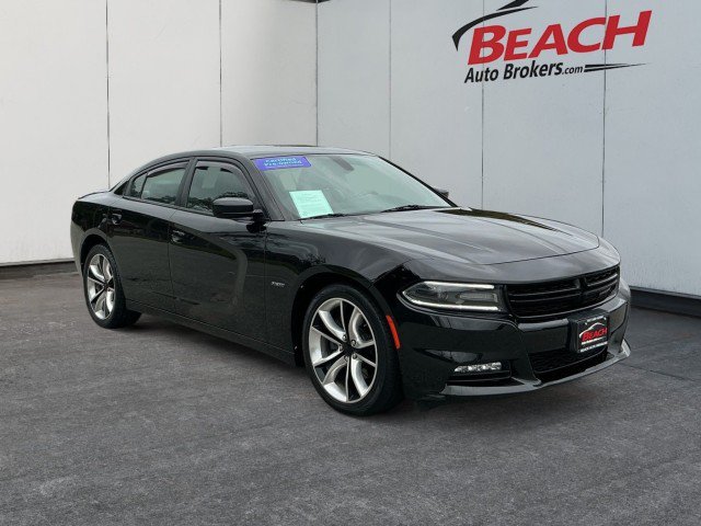Used 2015 Dodge Charger R/T w/ Plus Group RWD image 3