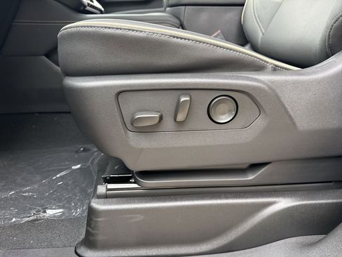 New 2026 GMC Yukon Elevation image 14