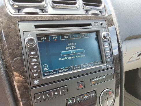 Used 2012 GMC Acadia Denali FWD image 33