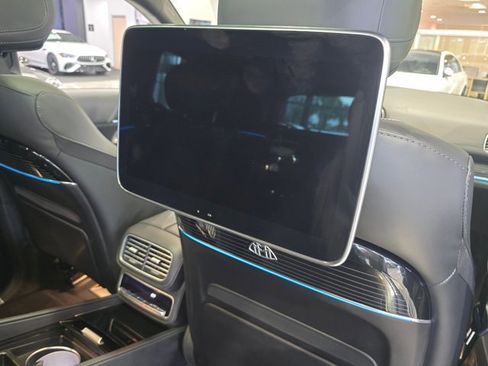Certified 2024 Mercedes-Benz Maybach GLS 600 4MATIC image 21