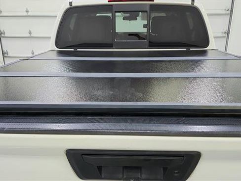 Used 2022 Nissan Frontier SV AWD/4WD image 35