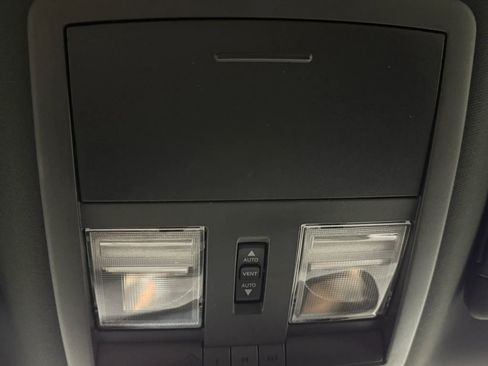 Used 2008 Dodge Challenger SRT8 image 33