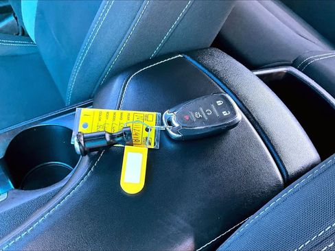 Used 2022 Chevrolet Camaro LT RWD image 14