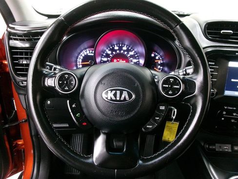 Used 2018 Kia Soul + FWD image 29