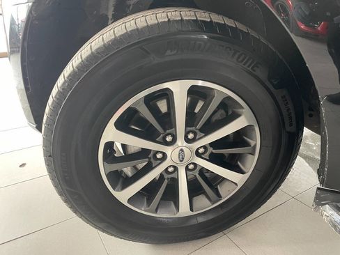 Used 2020 Ford Expedition XLT w/ Equipment Group 202A image 12