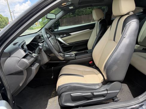 Used 2018 Honda Civic EX-L image 4