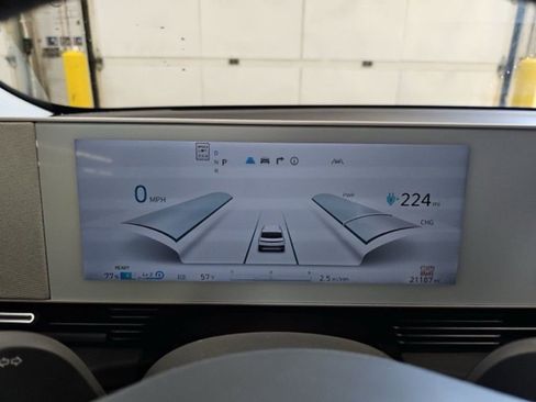 Used 2024 Hyundai Ioniq 5 SEL AWD/4WD image 13