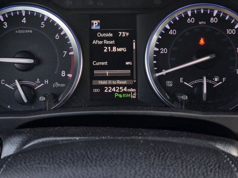 Used 2017 Toyota Highlander Limited Platinum image 18