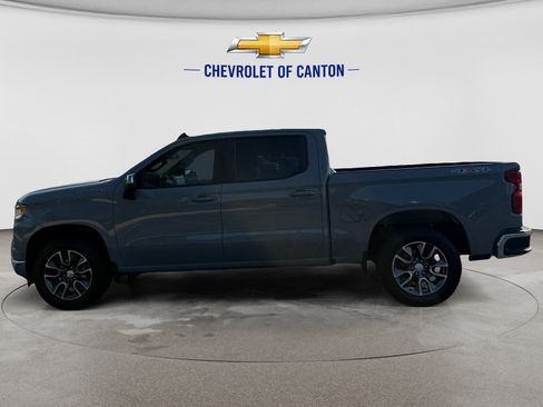 Used 2024 Chevrolet Silverado 1500 LT AWD/4WD image 8