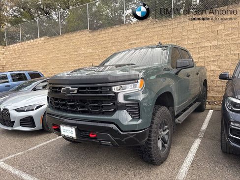 Used 2025 Chevrolet Silverado 1500 LT Trail Boss w/ Convenience Package II image 1