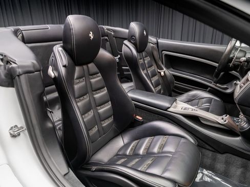 Used 2013 Ferrari California RWD image 68