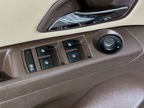 Used 2011 Chevrolet Cruze LTZ image 16