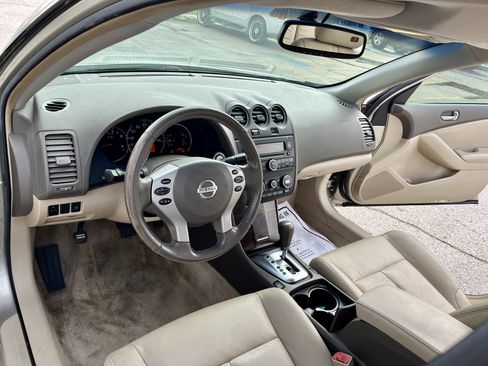 Used 2010 Nissan Altima 2.5 SL w/ SL Pkg image 13