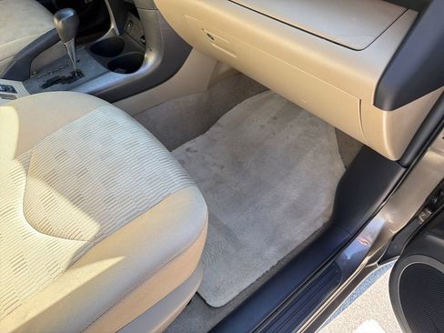 Used 2010 Toyota RAV4 2WD w/ Base L4 Extra Value Pkg image 36
