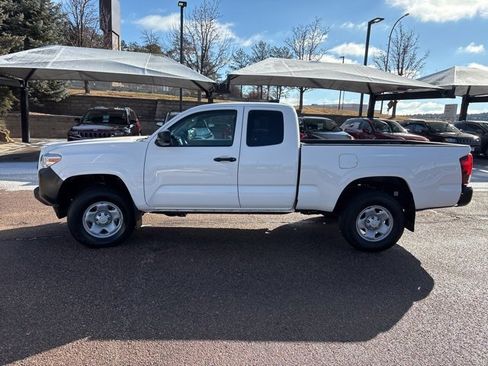 Used 2023 Toyota Tacoma SR image 5