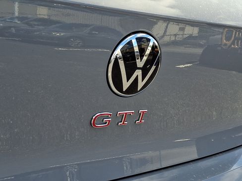 New 2026 Volkswagen GTI SE FWD image 20