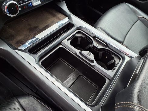 Used 2023 Ford F450 Lariat w/ Lariat Ultimate Package image 27