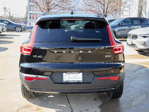 New 2026 Volvo XC40 B5 Plus w/ Climate Package image 8