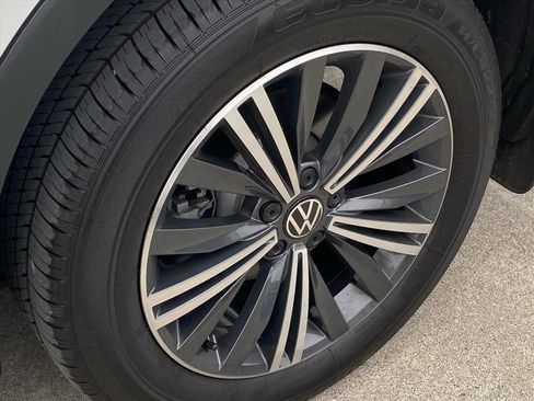 Certified 2024 Volkswagen Tiguan Wolfsburg Edition image 23