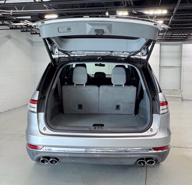Used 2020 Lincoln Aviator Reserve w/ Equipment Group 201A AWD/4WD image 9