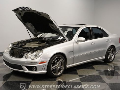 Used 2007 Mercedes-Benz E 63 AMG Sedan image 31