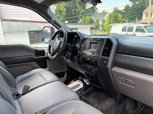 Used 2019 Ford F250 XL w/ XL Value Package AWD/4WD image 8