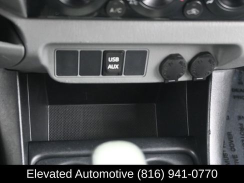 Used 2013 Toyota Tacoma PreRunner w/ TRD Sport Pkg RWD image 19