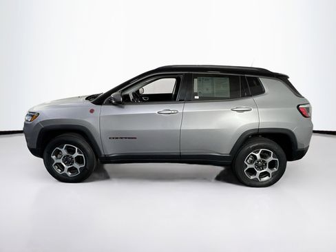Used 2022 Jeep Compass Trailhawk w/ Trailhawk Convenience Group image 8