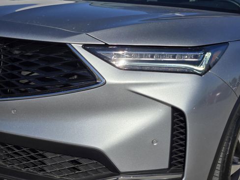 Certified 2026 Acura MDX w/ Technology Package FWD image 10