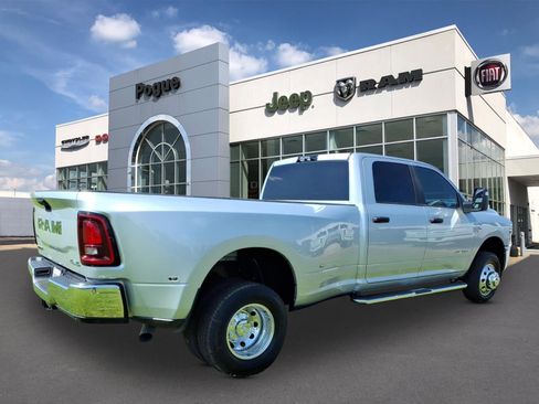 New 2026 RAM 3500 Big Horn AWD/4WD image 2