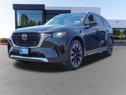 Certified 2024 MAZDA CX-90 Plug-In Hybrid w/ Premium Plus AWD/4WD image 9