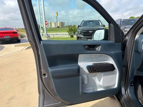 New 2025 Ford Maverick XLT FWD image 13