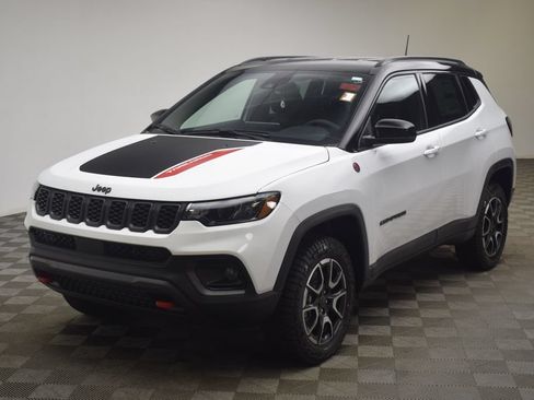 New 2026 Jeep Compass Trailhawk AWD/4WD image 13