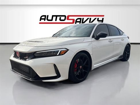 Used 2024 Honda Civic Type R image 3