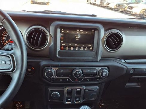 Used 2021 Jeep Wrangler Sport image 16