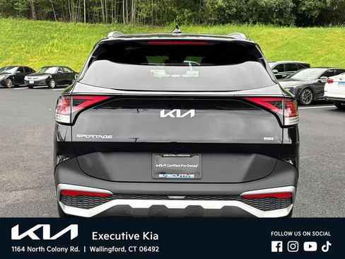 Used 2023 Kia Sportage EX AWD/4WD image 3