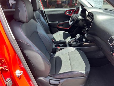 Used 2023 Kia Soul GT-Line FWD image 18