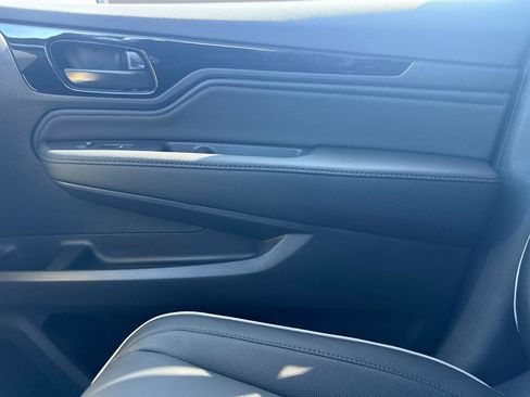 New 2026 Honda Odyssey Touring image 26