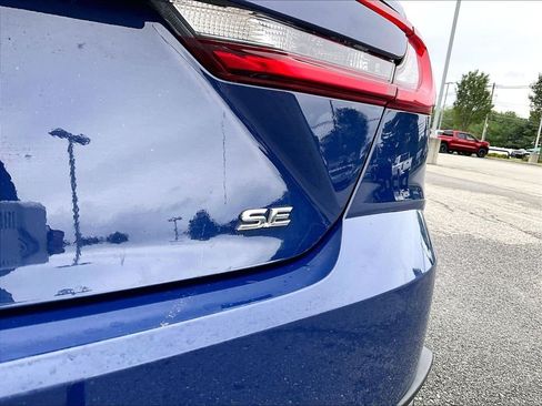 Used 2025 Toyota Camry SE FWD image 29