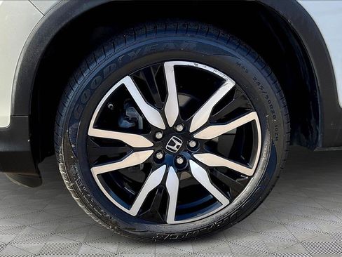 Used 2019 Honda Pilot Elite image 34