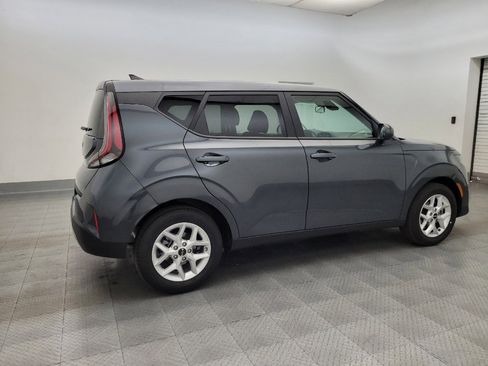Used 2025 Kia Soul LX image 10
